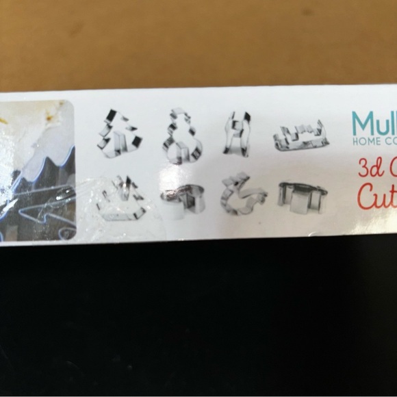 Mulberry 3D Cookie Cutters Stand Up Holiday Shape 8pc Sleigh Snowman Deer Tree - Picture 9 of 10